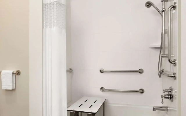 Hampton Inn & Suites Seattle/Renton