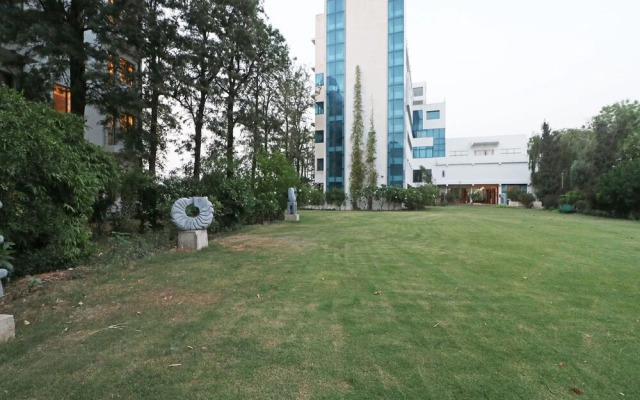 Urusvati Art And Habitat Centre By OYO Rooms