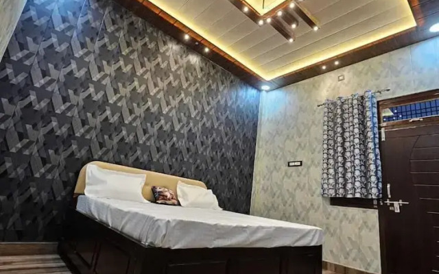 Vinayak Guest House