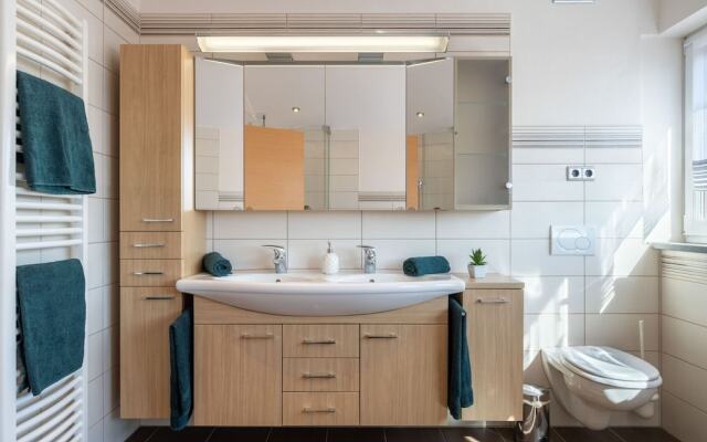 Apartment in Gleissenberg With Garden & BBQ