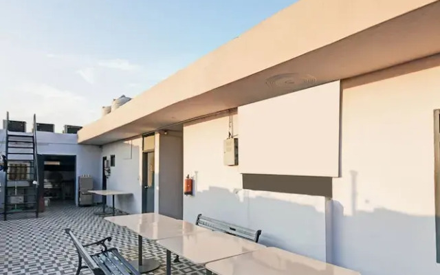 royal saprk inn1