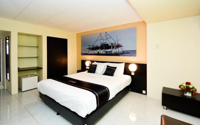 OYO 2487 Sampurna Jaya Hotel