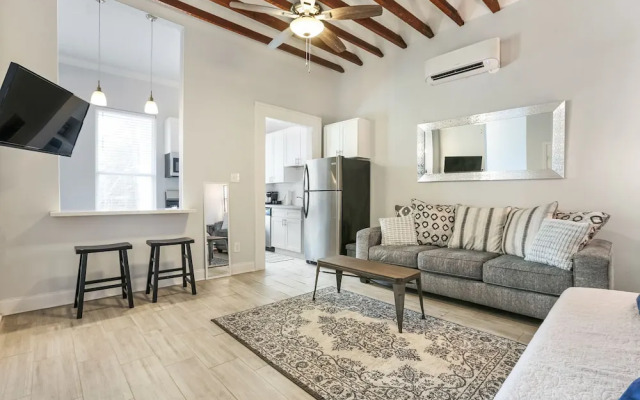 Charming Homes Close to French Quarter