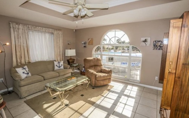 154 Connecticut Villa B