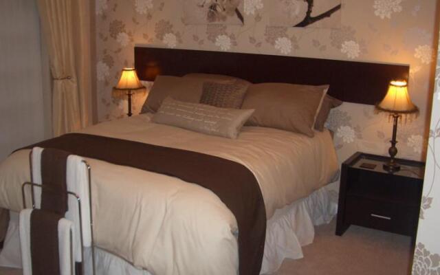 Hale Village Guest House