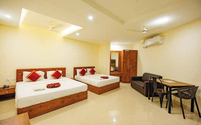 Hotel Rajdhani Inn & Suites
