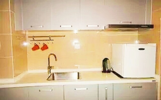 Xinghai Exhibition Center Apartment