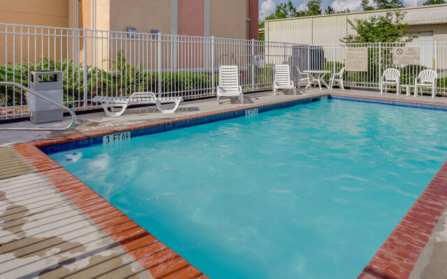 Quality Inn & Suites Slidell