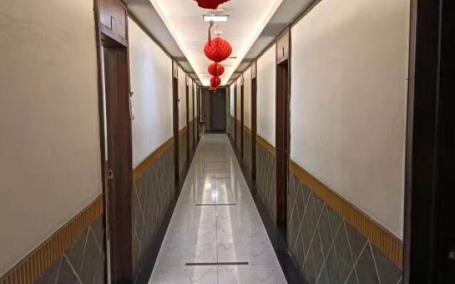 Yixing Hotel