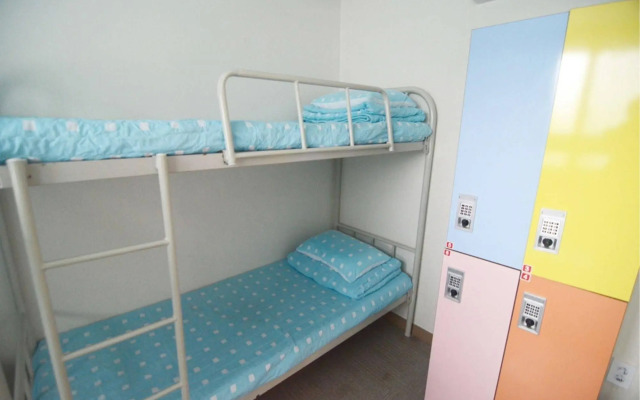 Kimchee Downtown Guesthouse - Hostel