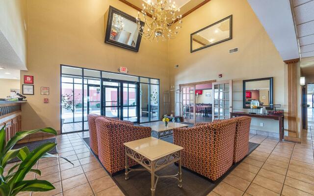 Red Roof Inn St Louis - Troy, IL