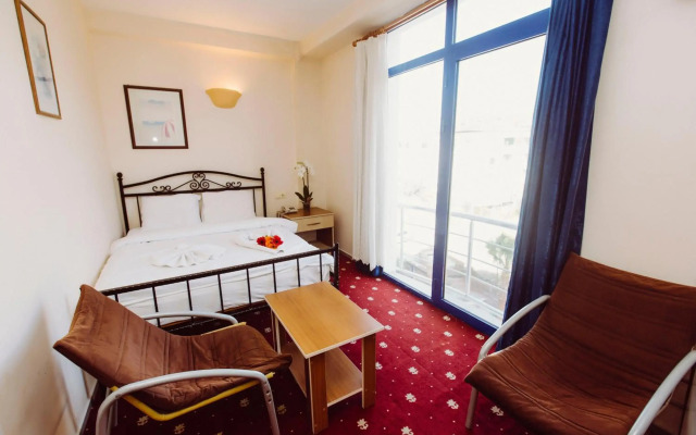 Ozalp Han Hotel