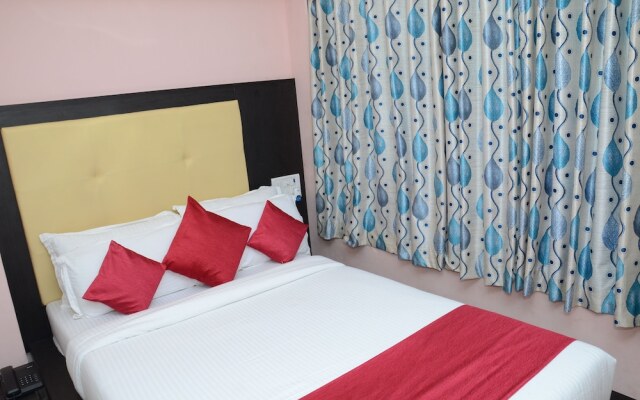 Hotel Sai Leela Grand