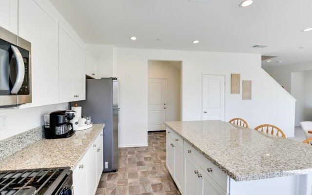 Near Empire Polo Field: Coachella Vacation Rental