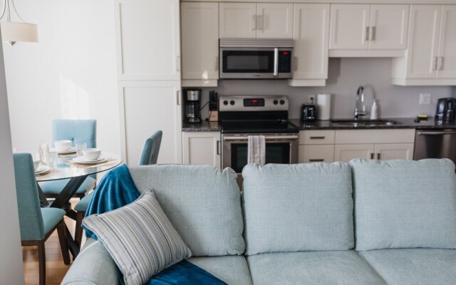 Simply Comfort. King's Wharf Apartments