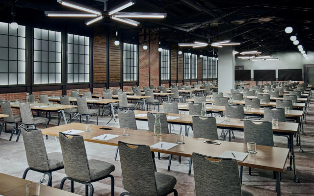 Moxy Downtown Los Angeles