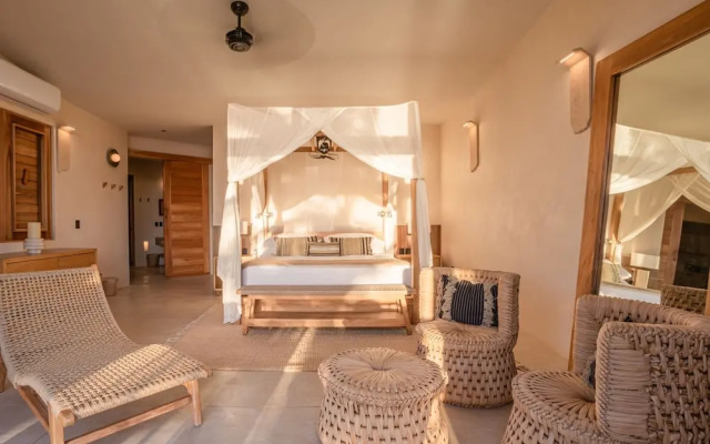 Anana Casa Kaab Kaan Rooftop Pool Beachfront