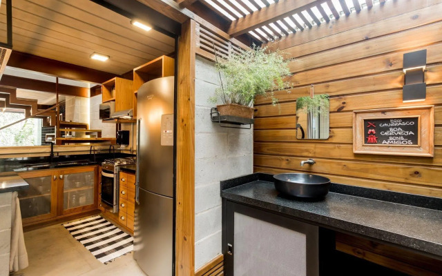 Triplex com Design Industrial em Itaipava | AIR A2