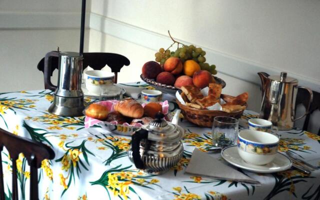 Bed and Breakfast Flowers