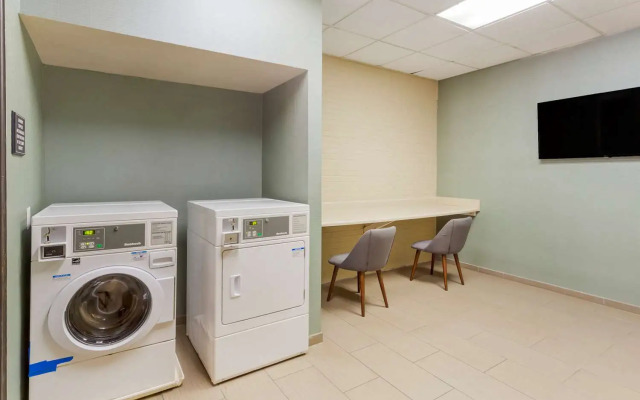 Best Western Plus Cary - NC State