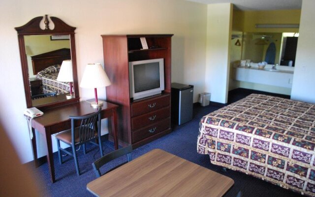 Travel Plaza Inn