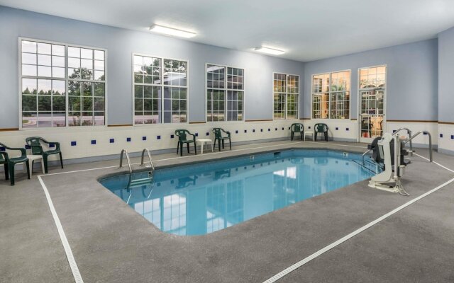 Super 8 Fayetteville