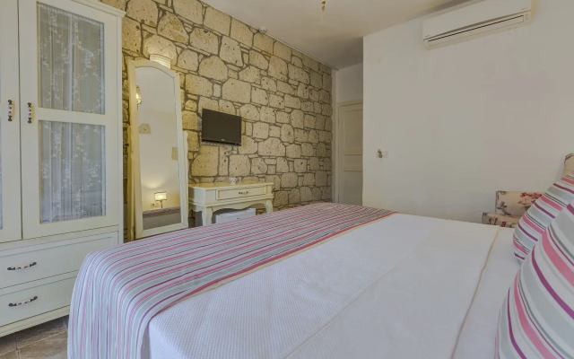 Alanarin Konak Alacati