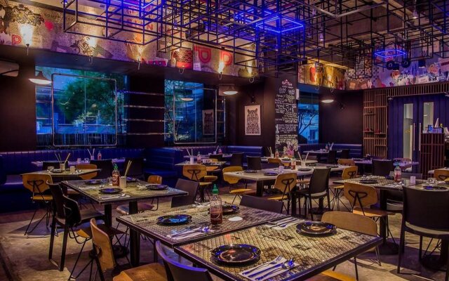 Y2 Residence Hotel
