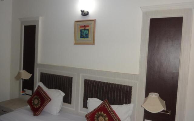 Hotel Excellent