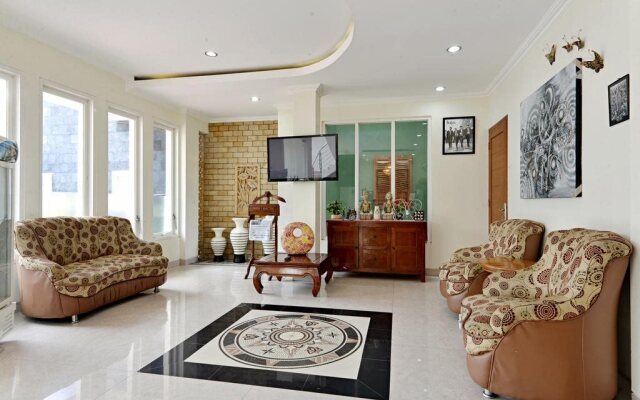 ZEN Rooms Bausasran – Lobby – Yogyakarta