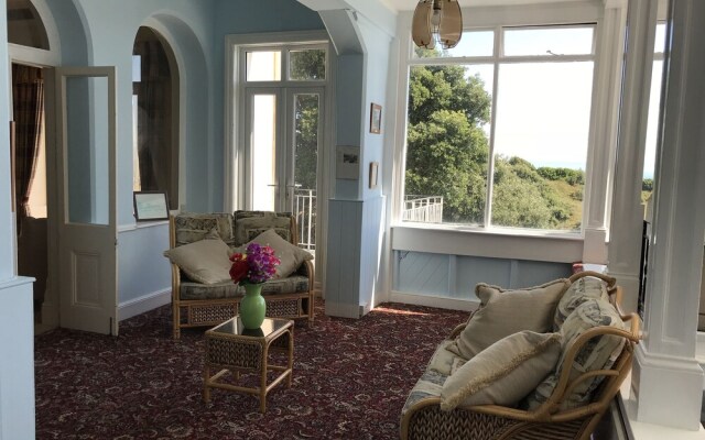 Ventnor Towers