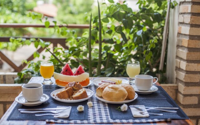 Pousada Isalana Beach