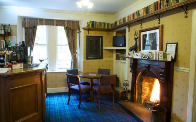 Loch Kinord Hotel