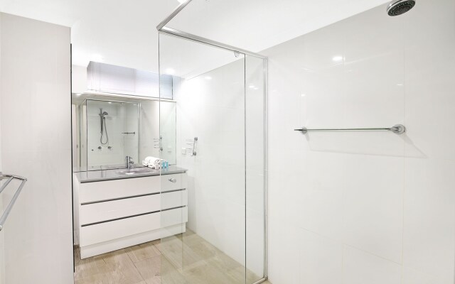 Broadbeach Travel Inn Apartments