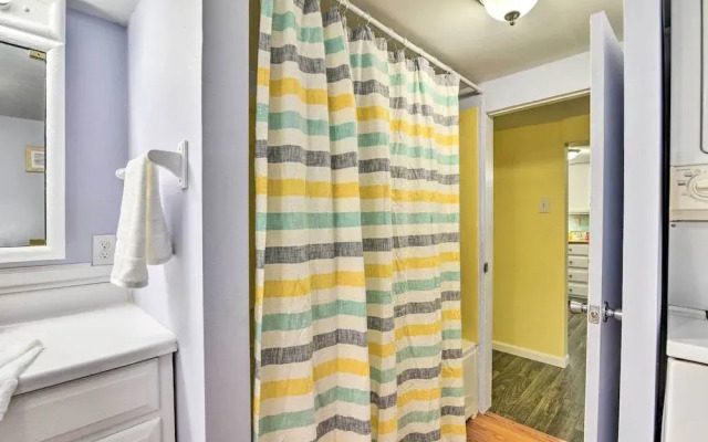 Riverfront Algonac Home w/ Shared Backyard!