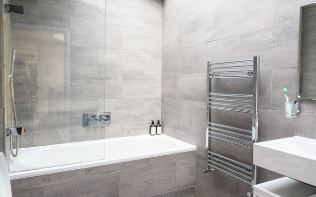 Immaculate 3-bed House in Central London