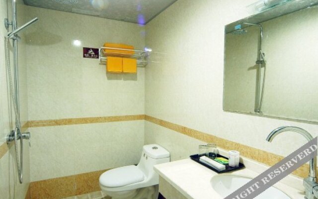Tonglong Hotel