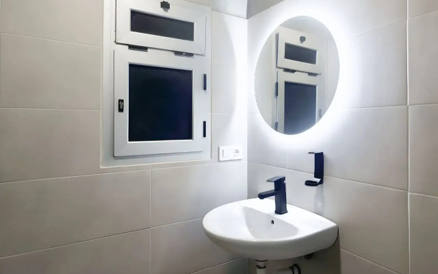 Ideal Youth Hostel