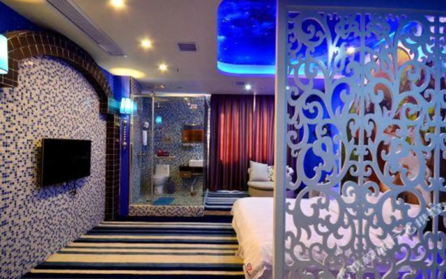 2099 Theme Hotel