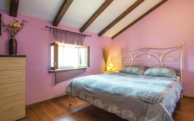Amazing Home in Porec With Wifi and 2 Bedrooms - Hotel in Porec - Photo 2