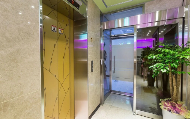 Suwon Station BIZ Hotel