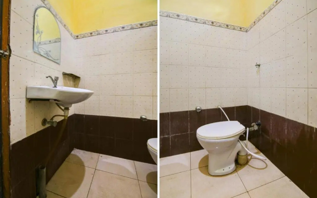 Raj Guest House by OYO Rooms