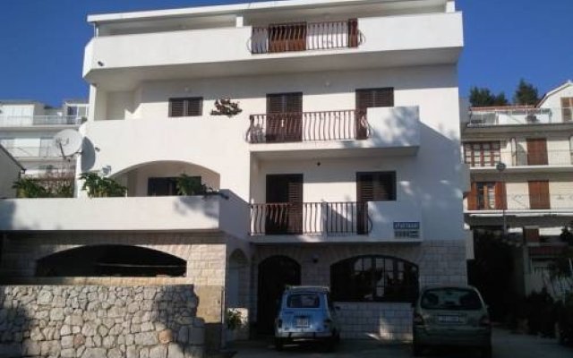 Apartments and rooms Rogosic