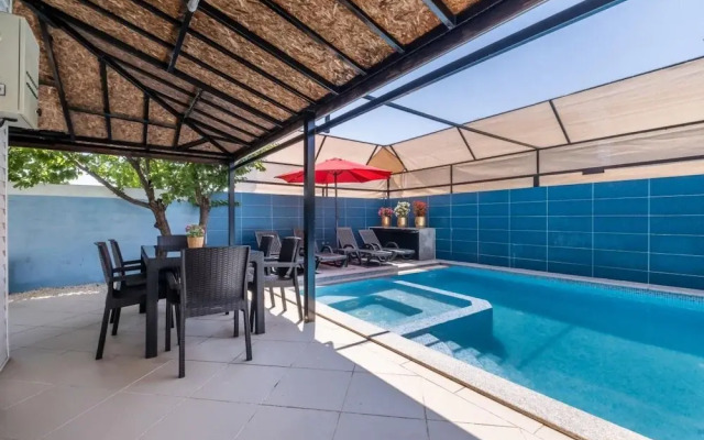 Capacious Villa With Private Pool in Antalya