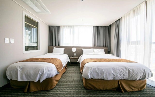 Golden Tulip Essential Namgang