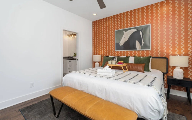 Urban Spur-walk 2 Breweries-mins to Broadway