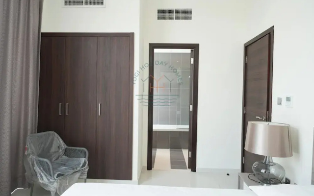 Luxury 4BR Villa With Private Garden