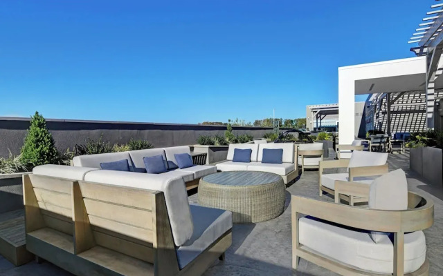 Courtyard by Marriott Hamilton