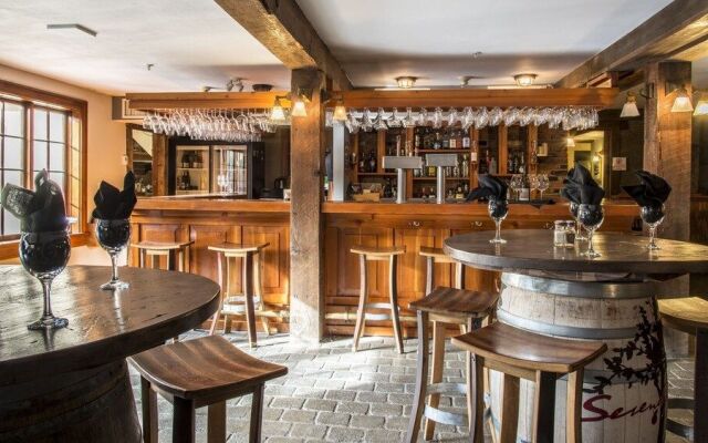 Naramata Heritage Inn & Spa