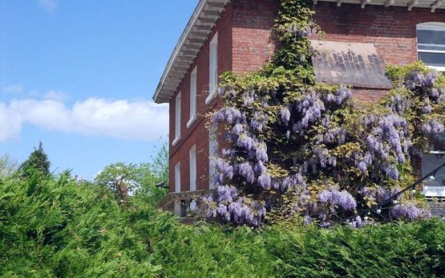 Aylestone Court Hotel